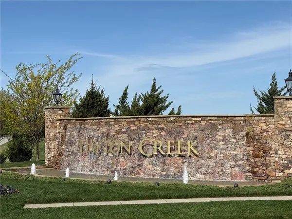 20858 W 190th PL, Spring Hill, KS 66083