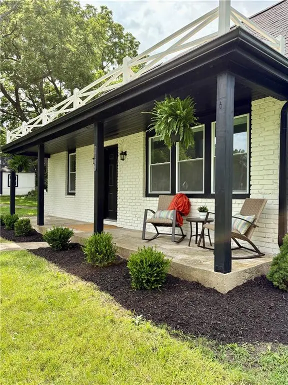 1106 College Hill ST, Pleasant Hill, MO 64080
