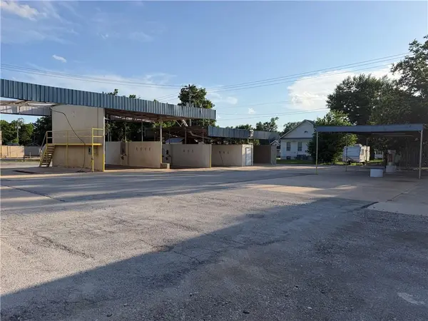 1401 N Penn AVE, Independence, KS 67301