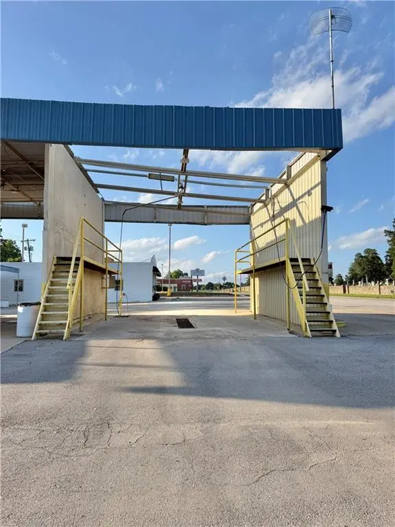 1401 N Penn AVE, Independence, KS 67301