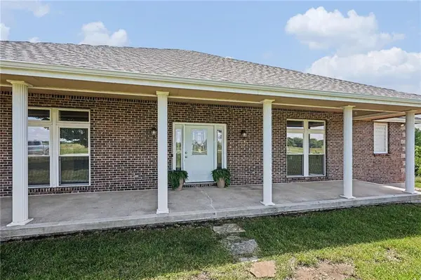 31005 Nottingham LN, Lawson, MO 64062