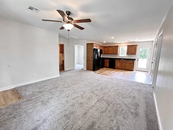 104 W Barrett AVE, Walker, MO 64790