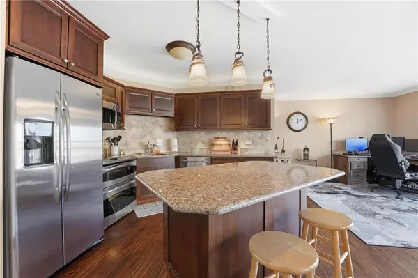 310 W 49th ST #201, Kansas City, MO 64112
