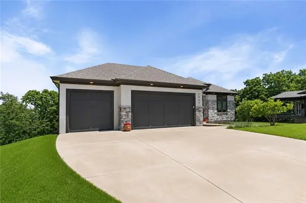 7041 N London AVE, Kansas City, MO 64151