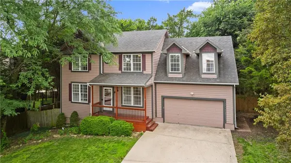 34561 W 85th TER, De Soto, KS 66218