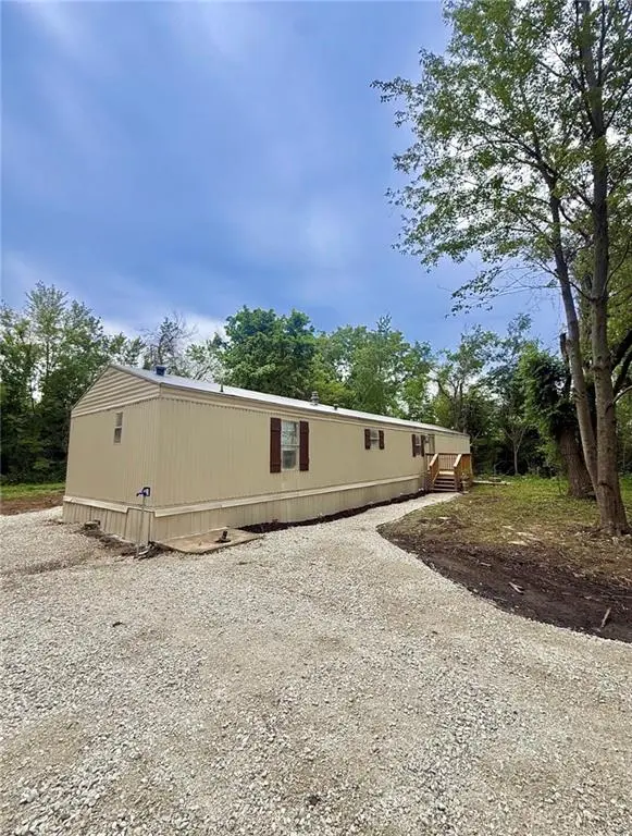 2924 Dune RD, Odessa, MO 64076