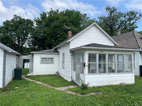 2510 S 4th ST, Leavenworth, KS 66048