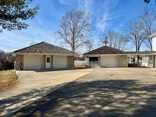 802 E Concord DR, Plattsburg, MO 64477