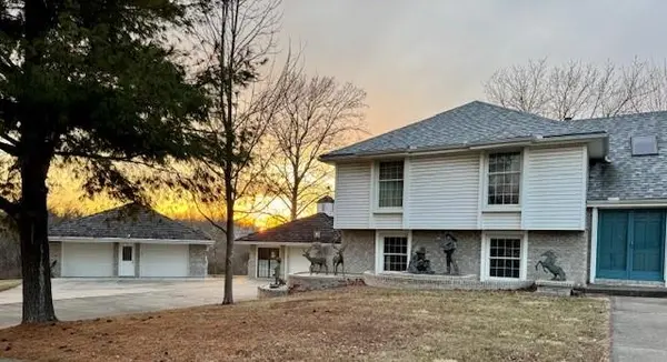 802 E Concord DR, Plattsburg, MO 64477