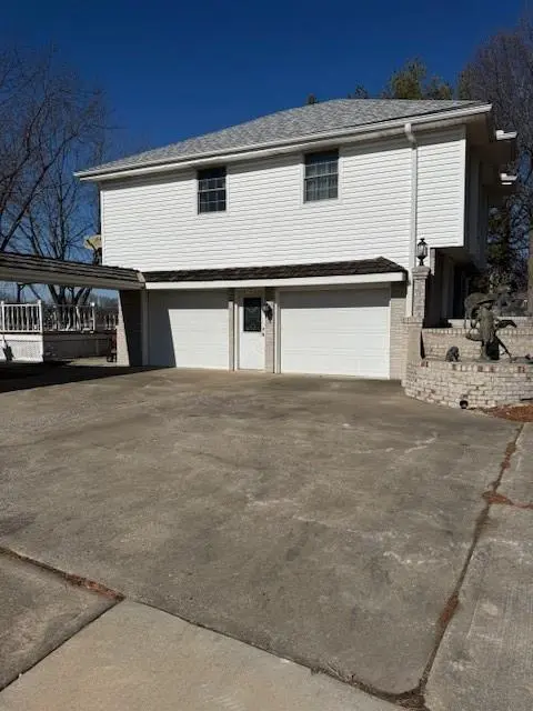 802 E Concord DR, Plattsburg, MO 64477