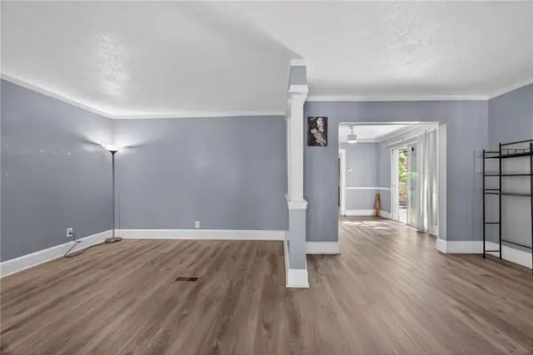 6249 E 9th ST, Kansas City, MO 64125