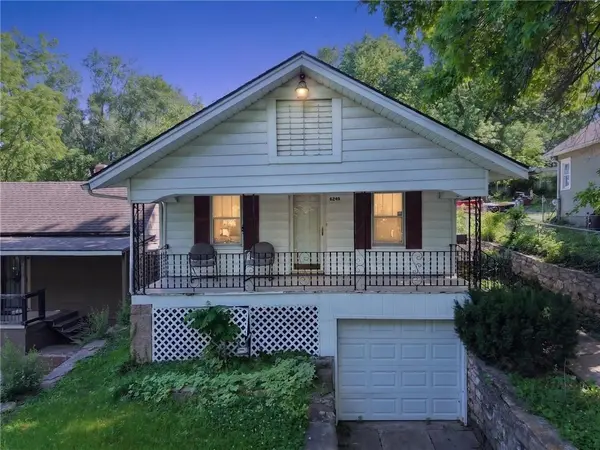 6249 E 9th ST, Kansas City, MO 64125
