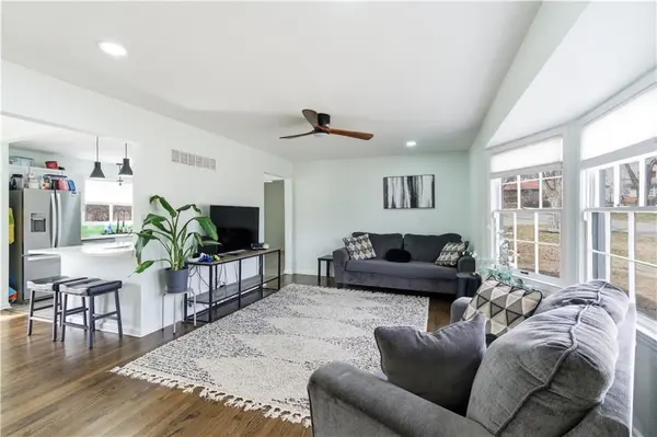 9113 E 83rd PL, Raytown, MO 64138