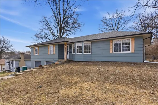 9113 E 83rd PL, Raytown, MO 64138