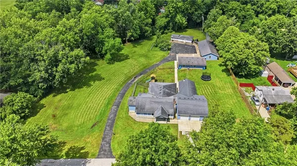 1712 S Hands ST, Independence, MO 64055
