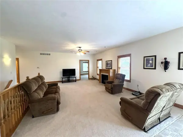 2811 Tranquility CT, Maryville, MO 64468