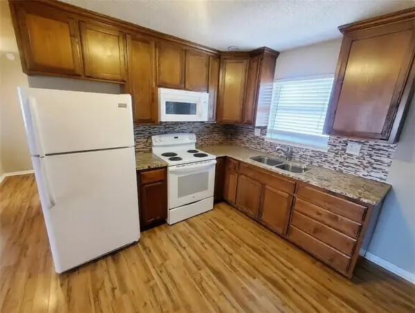 3142 N 61st ST, Kansas City, KS 66104