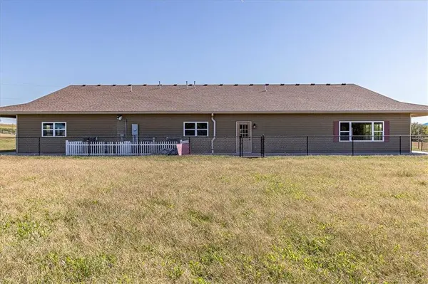 3536 NW Gower RD, Gower, MO 64454