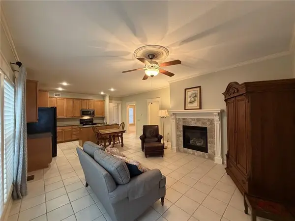 508 E 29th AVE, North Kansas City, MO 64116