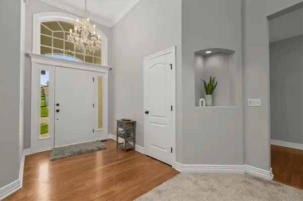 9014 N St Clair AVE, Kansas City, MO 64154