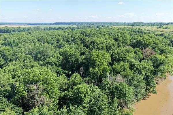 1300 Road RD, Fredonia, KS 66736