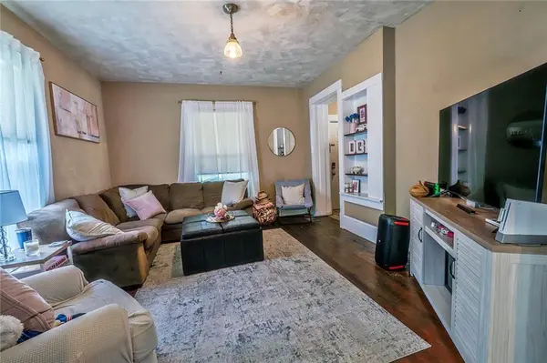 1122 Kentucky ST, Lawrence, KS 66044
