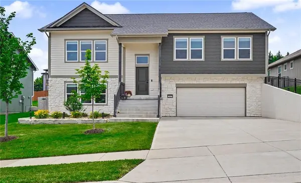 3907 Sweetclover ST, Lawrence, KS 66049