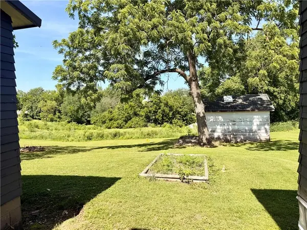 307 N College AVE, Princeton, MO 64673