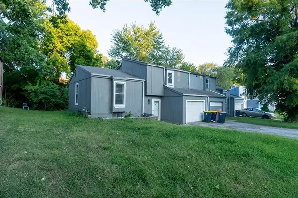 9525 Manning AVE, Kansas City, MO 66134