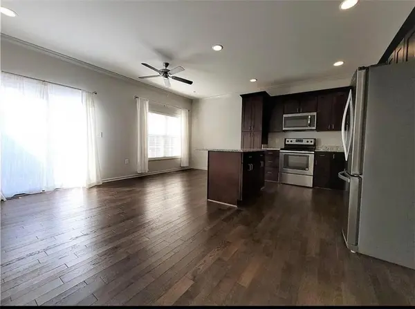 15880 Shawnee DR, Overland Park, KS 66223