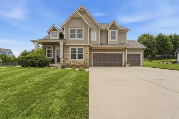 9611 N Ditzler CT, Kansas City, MO 64157