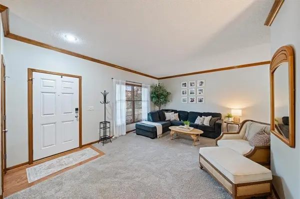9400 N Campbell CT, Kansas City, MO 64155