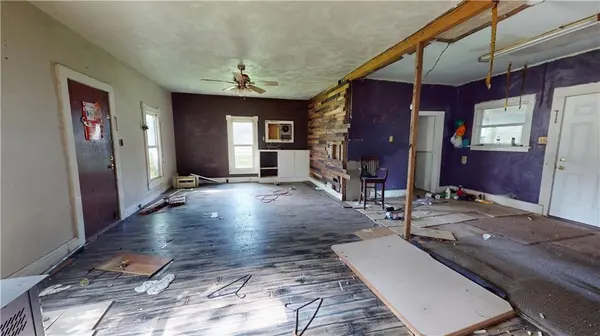 1301 N Washington ST, Nevada, MO 64772
