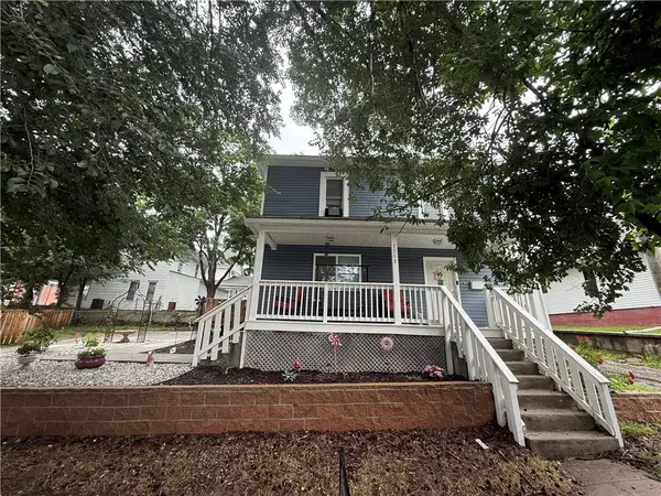1113 N 18th ST, St Joseph, MO 64501