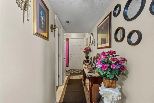 10563 E 46th TER, Kansas City, MO 64133