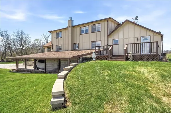 33421 Mcclellen RD, Drexel, MO 64742