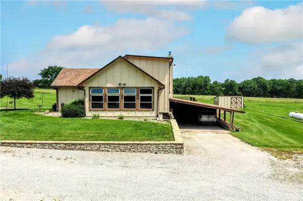 33421 Mcclellen RD, Drexel, MO 64742