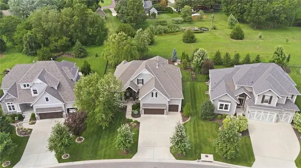 11606 W 157th TER, Overland Park, KS 66221