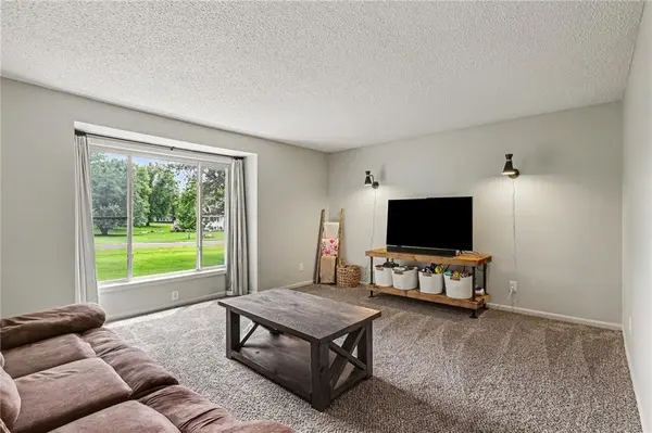 702 Howard RD, Trimble, MO 64492
