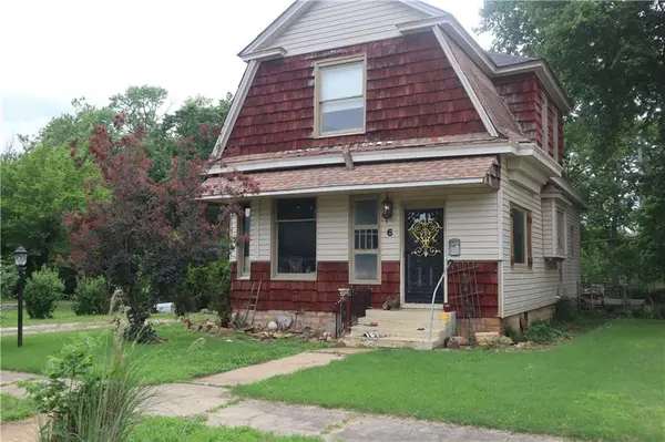 6 S Holbrook ST, Fort Scott, KS 66701