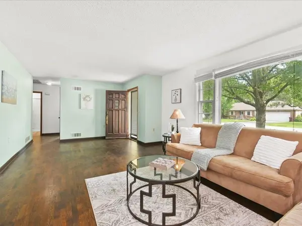 1605 E Franklin ST, Clinton, MO 64735