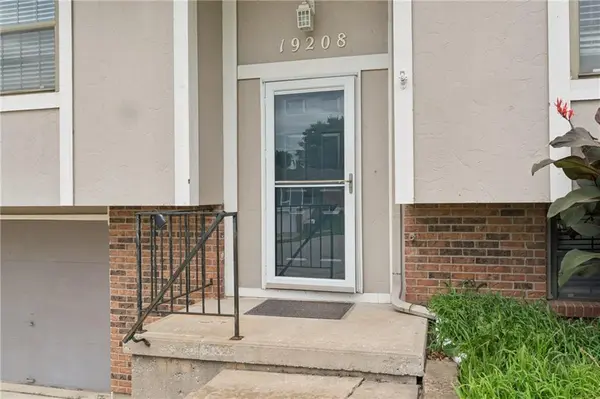 19208 E 12th Street North CT, Independence, MO 64056