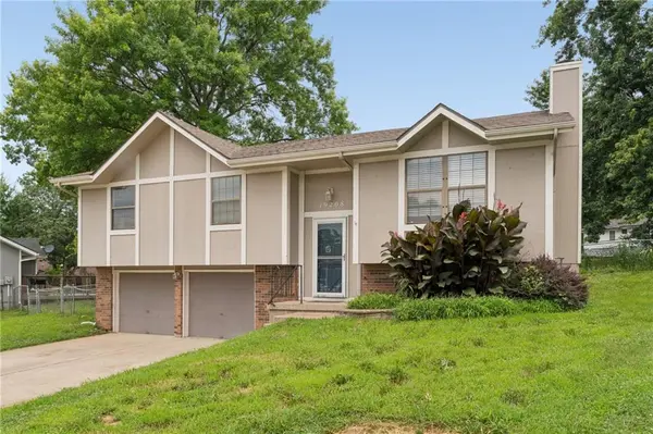 19208 E 12th Street North CT, Independence, MO 64056