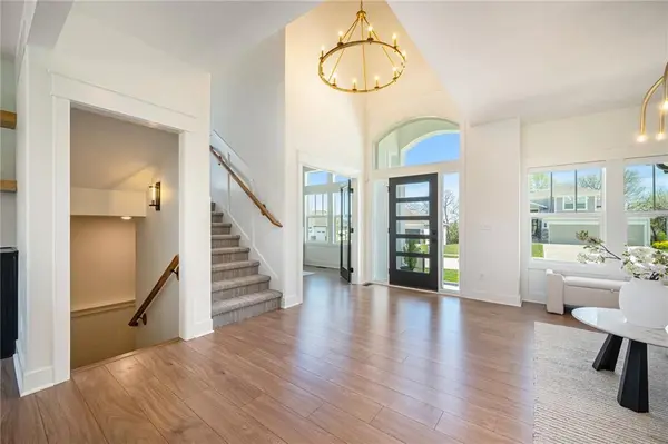 3133 SW Summit View TRL, Lee's Summit, MO 64082