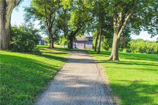 7165 Gibbs RD, Kansas City, KS 66106