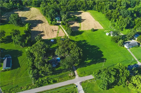 7165 Gibbs RD, Kansas City, KS 66106