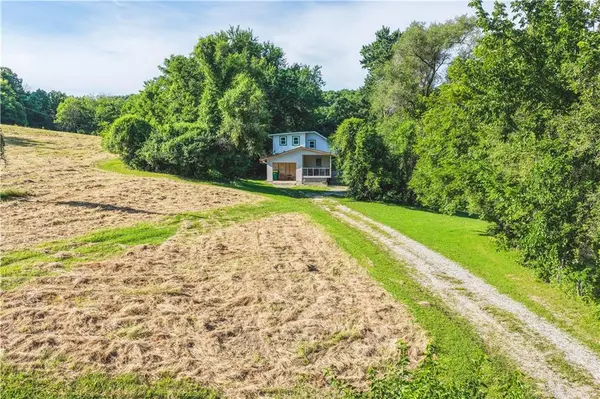 7165 Gibbs RD, Kansas City, KS 66106