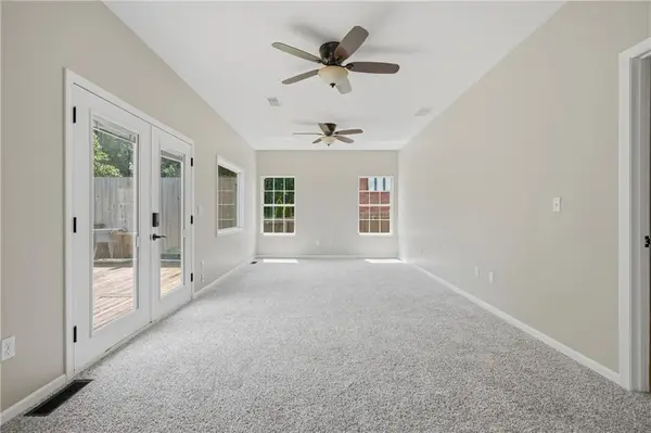 12104 E 78th TER, Kansas City, MO 64138