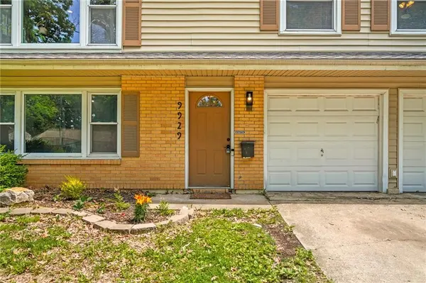 9929 Harrison ST, Kansas City, MO 64131