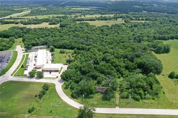 10099 K-68 HWY, Louisburg, KS 66053